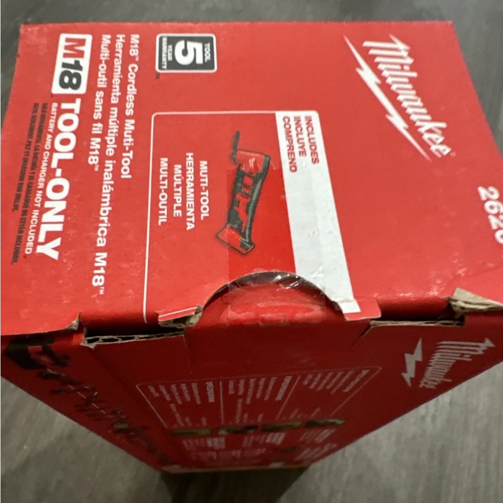 Brand New Milwaukee 2626-20 M18 Cordless Li-Ion Multi-Tool Bare Tool - Picture 4 of 4